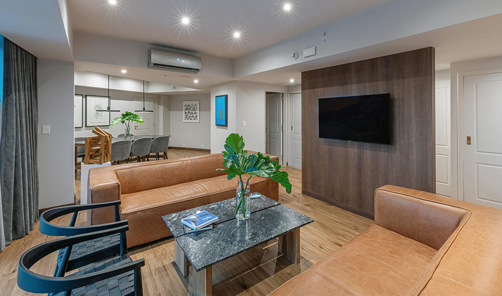 Suite-300-2025-03
